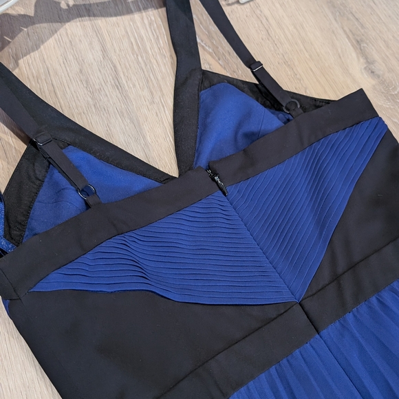 BCBGMaxAzria Black and Blue Pleated Dress - Picture 5 of 7